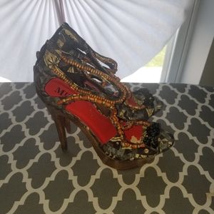 Womens gray multi colored heels